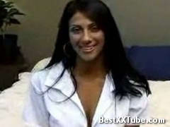 Looks indian She says she is Canadian 2 months ago
